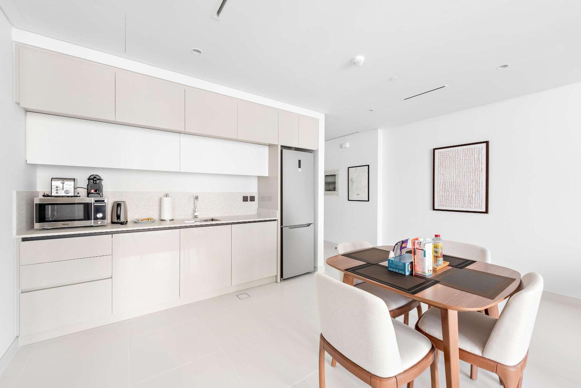 Silkhaus 1bdr With Private Marina Vista * Dubai